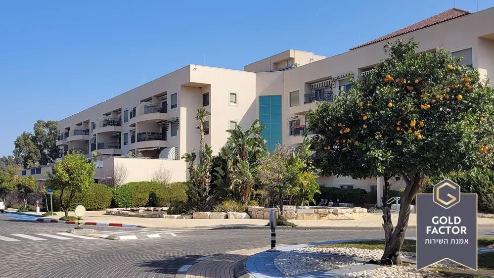 בית אבות סיעודי באזור נתניה בסטנדרט LUX CARE